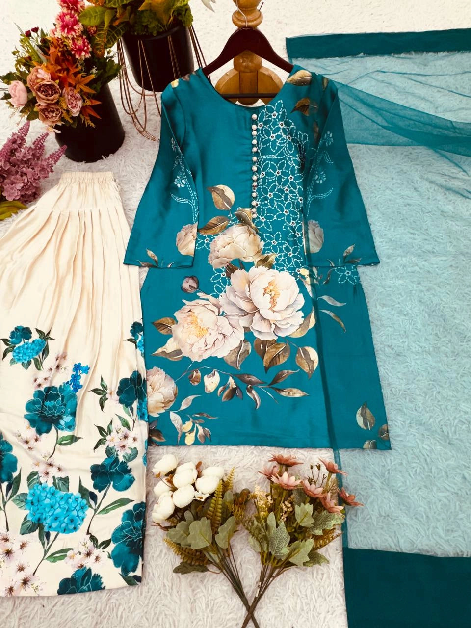 PAKISTANI DIGITAL PRINT SHALWAR SUITS WHOLESALE PRICE AT GEELAN FASHION SURAT