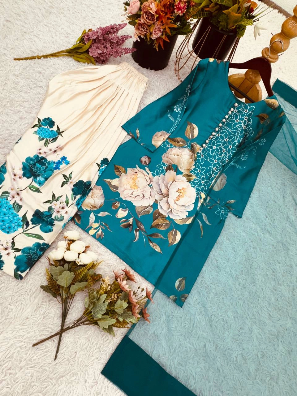 PAKISTANI DIGITAL PRINT SHALWAR SUITS WHOLESALE PRICE AT GEELAN FASHION SURAT