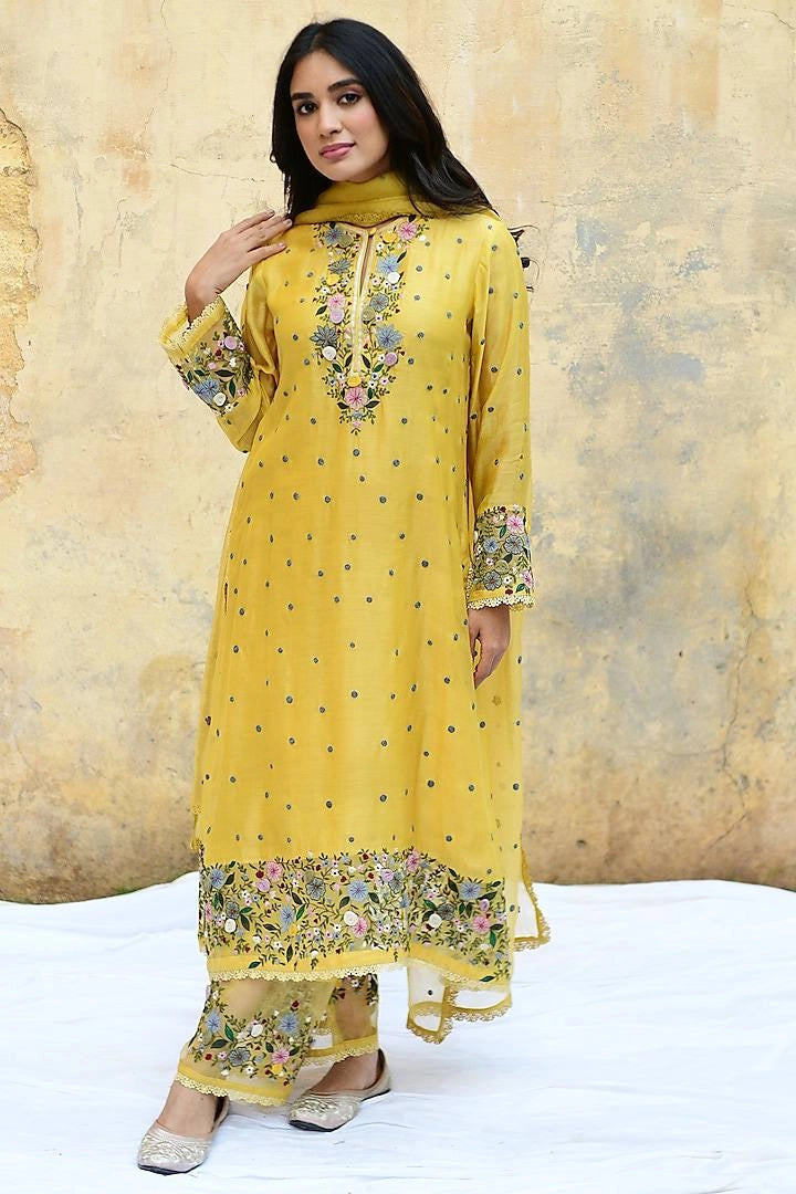 EMBROIDERED PAKISTANI SUITS WHOLESALE RATE AT GEELAN FASHION SURAT