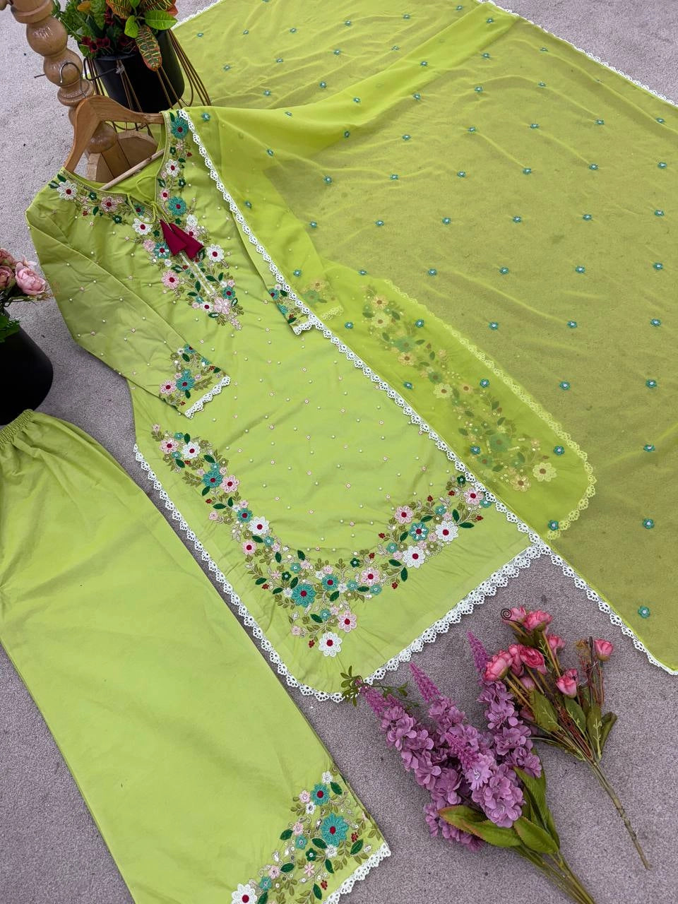 EMBROIDERED PAKISTANI SUITS WHOLESALE RATE AT GEELAN FASHION SURAT