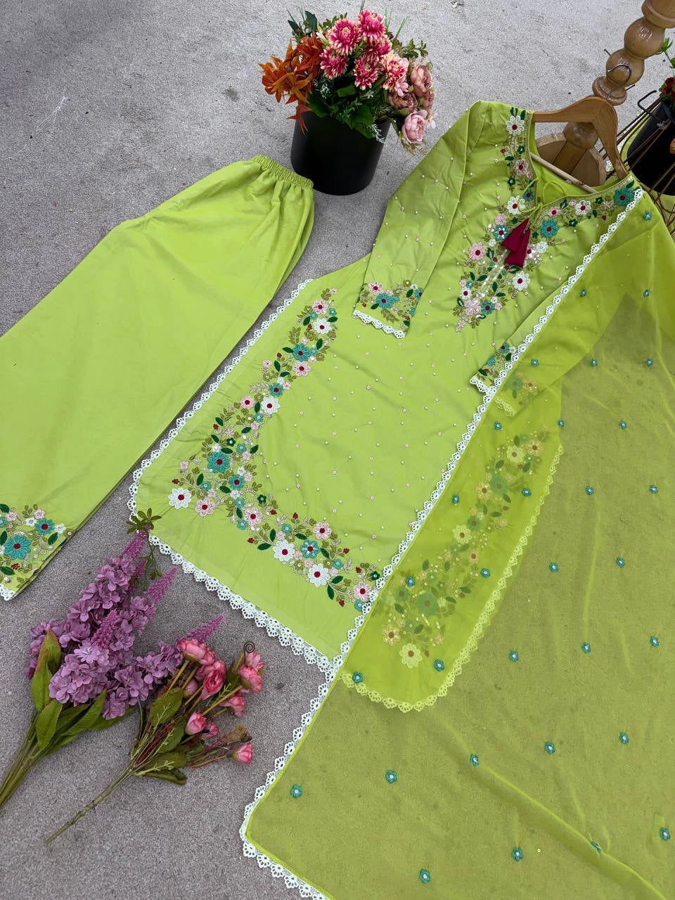 EMBROIDERED PAKISTANI SUITS WHOLESALE RATE AT GEELAN FASHION SURAT