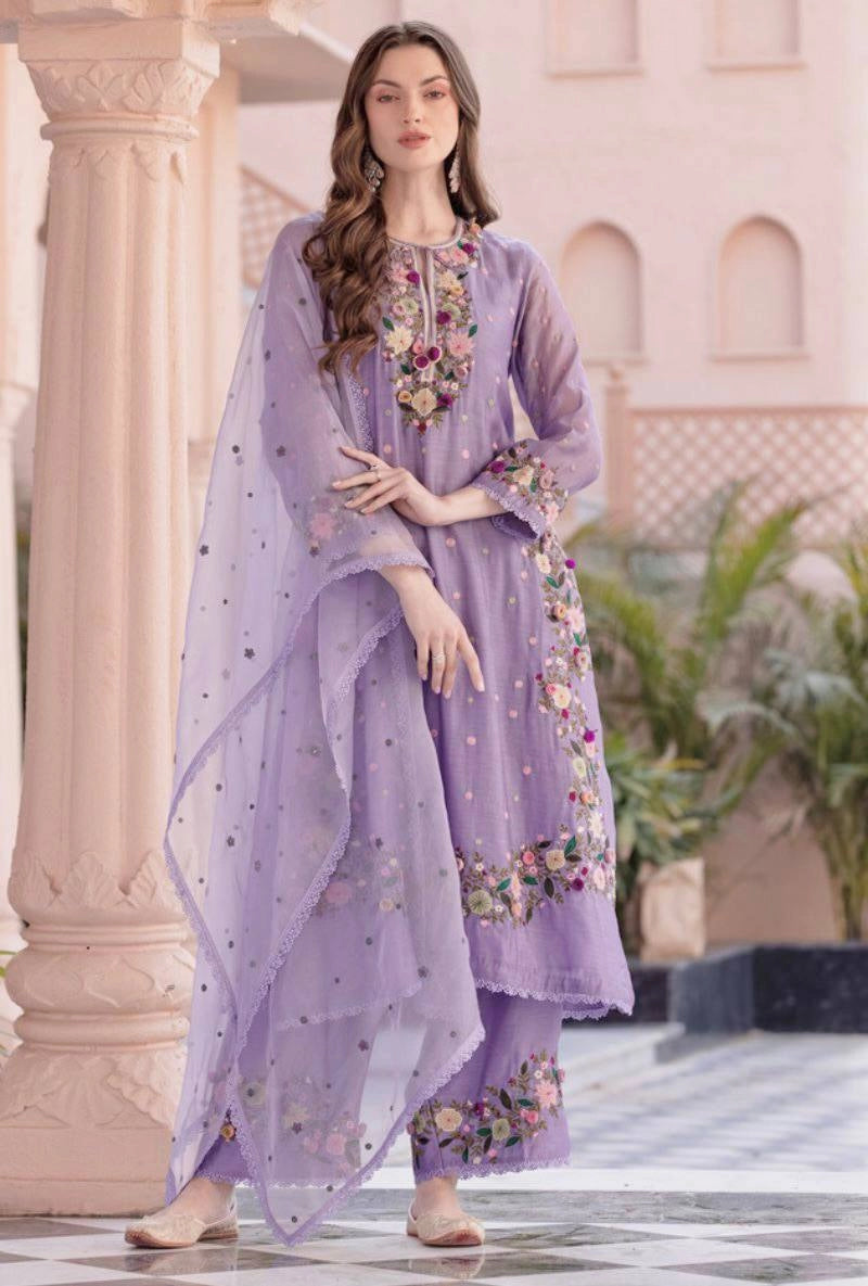 EMBROIDERED PAKISTANI SUITS WHOLESALE RATE AT GEELAN FASHION SURAT