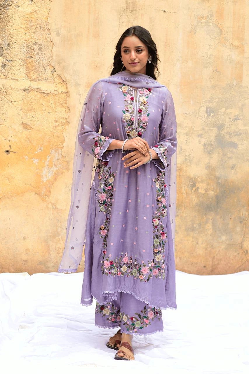 EMBROIDERED PAKISTANI SUITS WHOLESALE RATE AT GEELAN FASHION SURAT