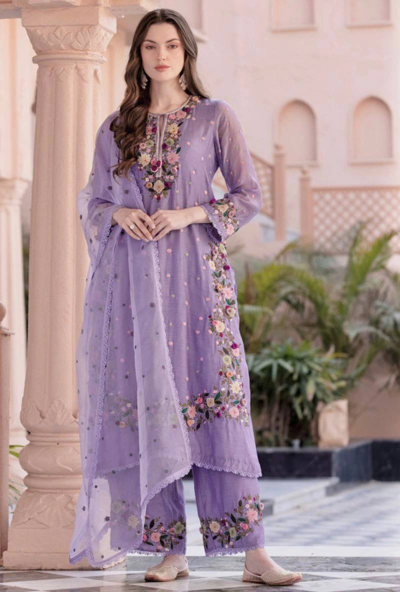 EMBROIDERED PAKISTANI SUITS WHOLESALE RATE AT GEELAN FASHION SURAT