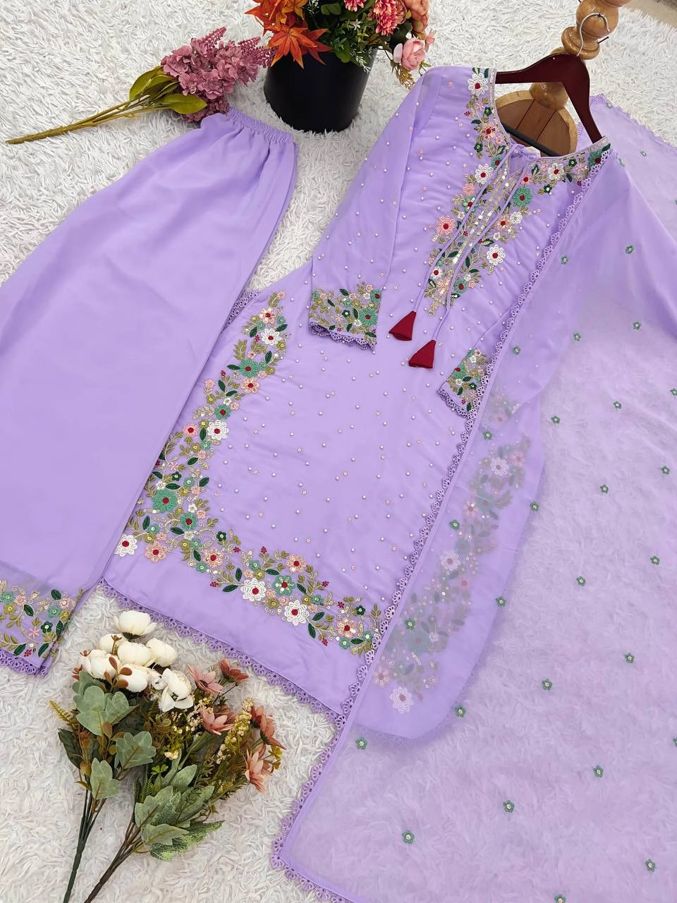 EMBROIDERED PAKISTANI SUITS WHOLESALE RATE AT GEELAN FASHION SURAT
