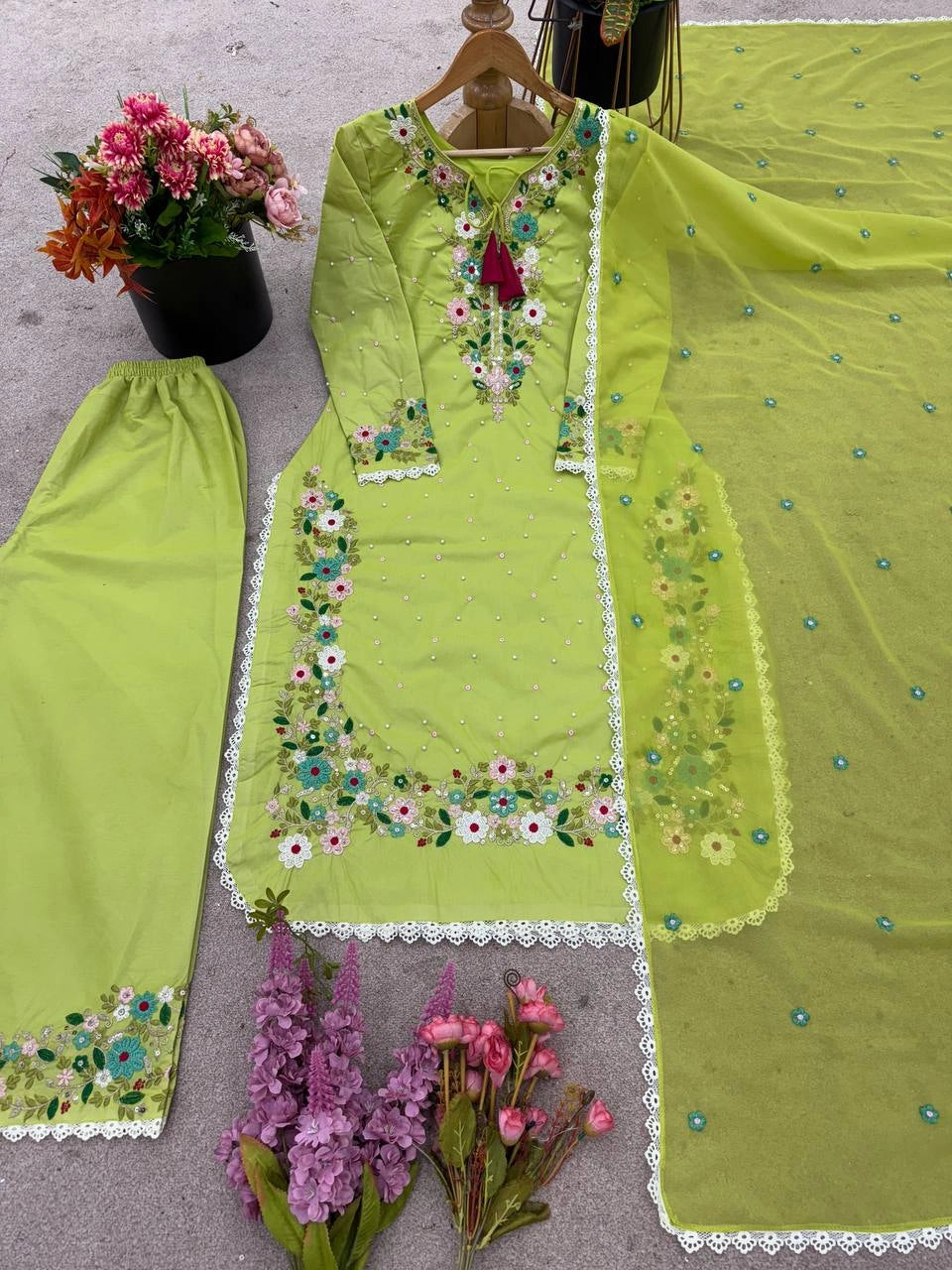 EMBROIDERED PAKISTANI SUITS WHOLESALE RATE AT GEELAN FASHION SURAT