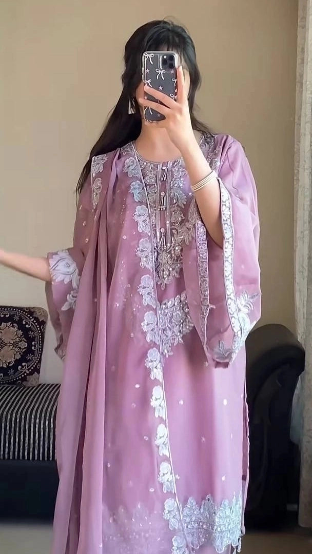 PAKISTANI EMBROIDERED GEORGETTE SUIT – LAVENDER COLOR | ETHNIC WEAR FOR WOMEN | WEDDING & PARTY DRESS