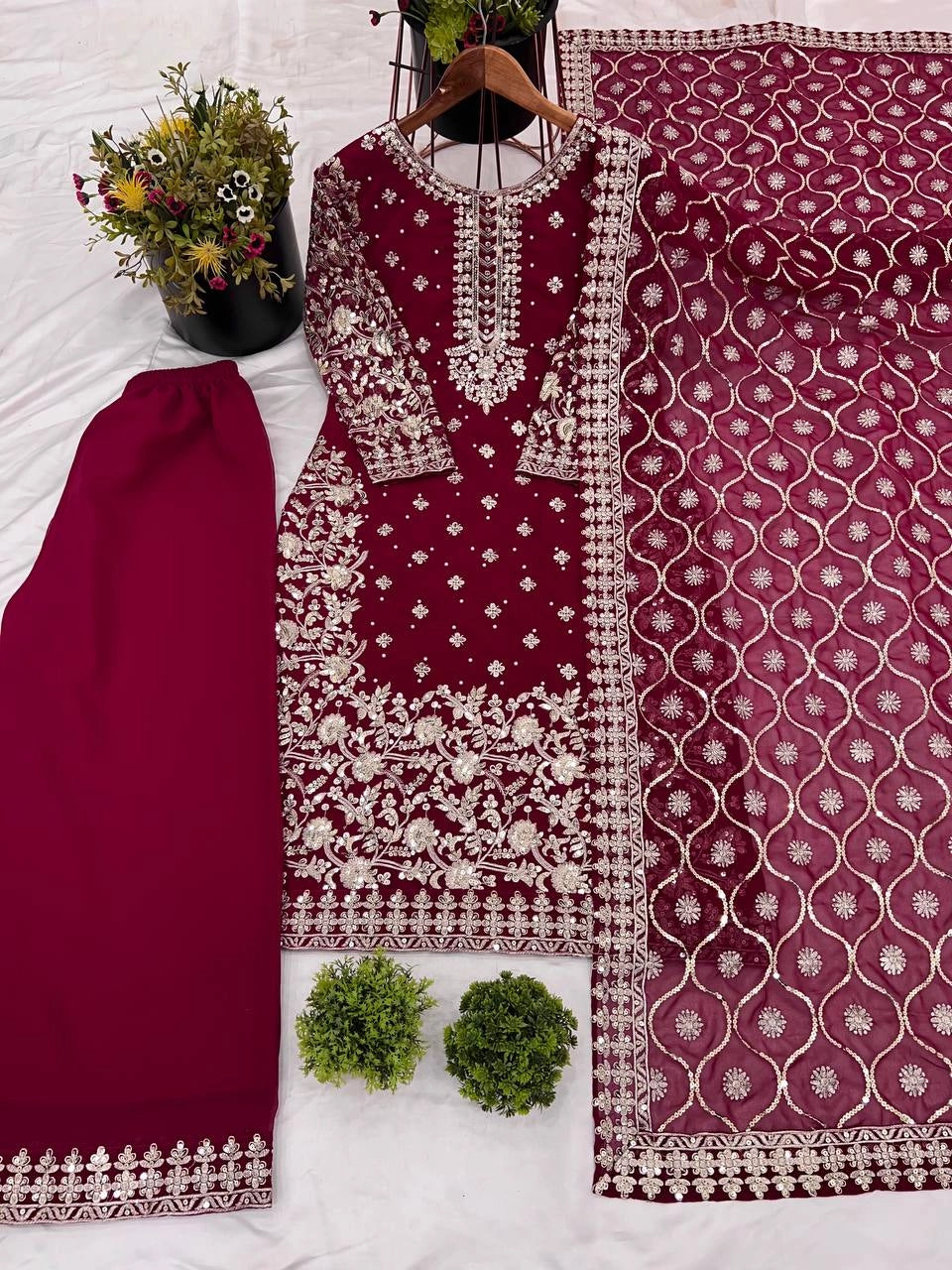 DESIGNER EMBROIDERED GEORGETTE PAKISTANI DRESS β WEDDING β PARTY WEAR OUTFIT