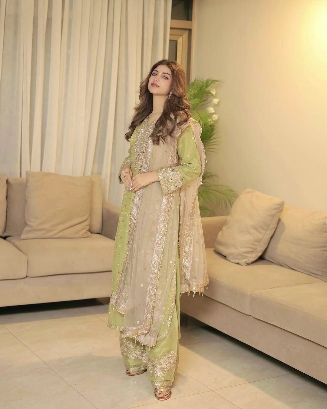 PAKISTANI READYMADE SUITS ONLINE WHOLESALE RATE AT GEELAN FASHION SURAT