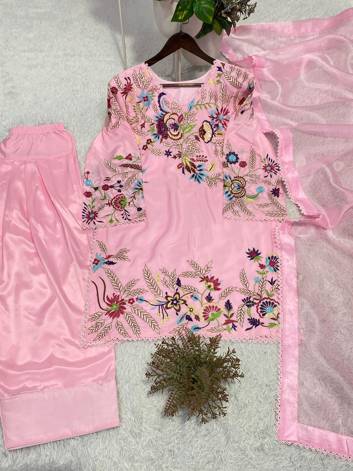 THIS FESTIVAL SEASON, TRY OUR DESIGNER EMBROIDERED FARSI SALWAAR SUIT WITH DUPATTA WHOLESALE GEELAN FASHION SURAT