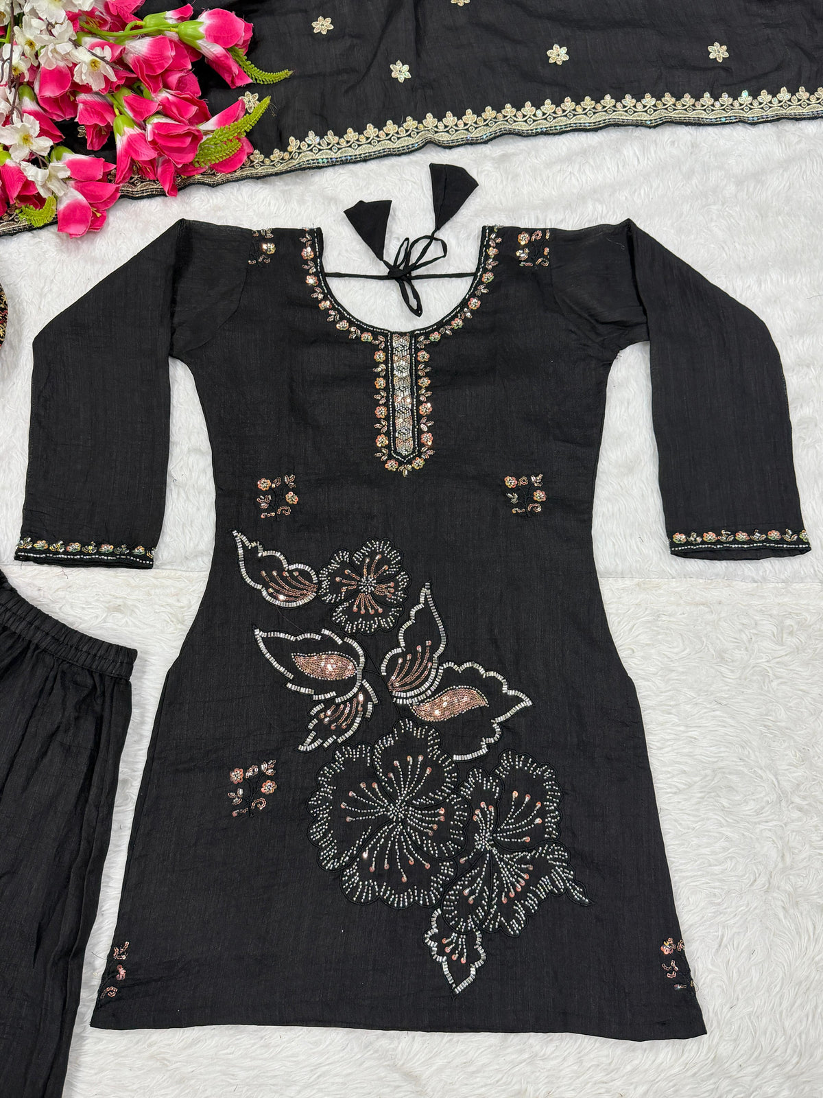 NEW DESIGNER PARTY WEAR LOOK TOP , SHARARA PLAZZO AND DUPATTA, NEW FANCY STYLE WHOLESALE GEELAN FASHION SURAT