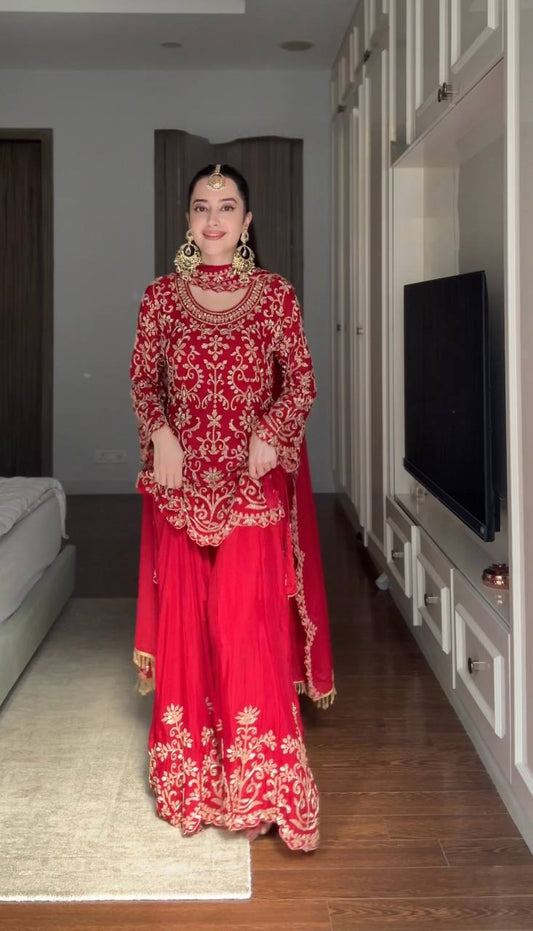 CRAFTED IN CLASSY TONES WITH PREMIUM FABRIC & DETAILING WHOLESALE GEELAN FASHION SURAT