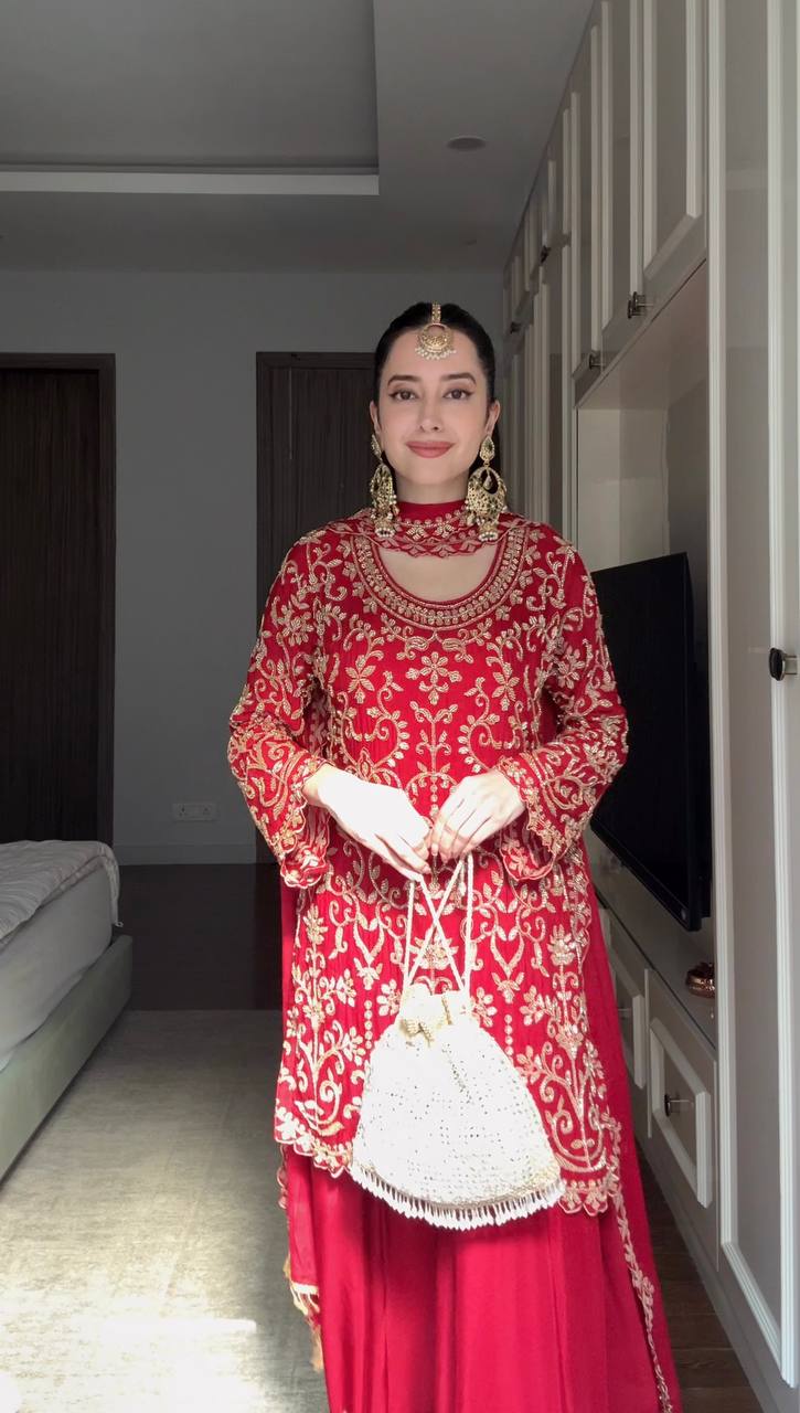 CRAFTED IN CLASSY TONES WITH PREMIUM FABRIC & DETAILING WHOLESALE GEELAN FASHION SURAT