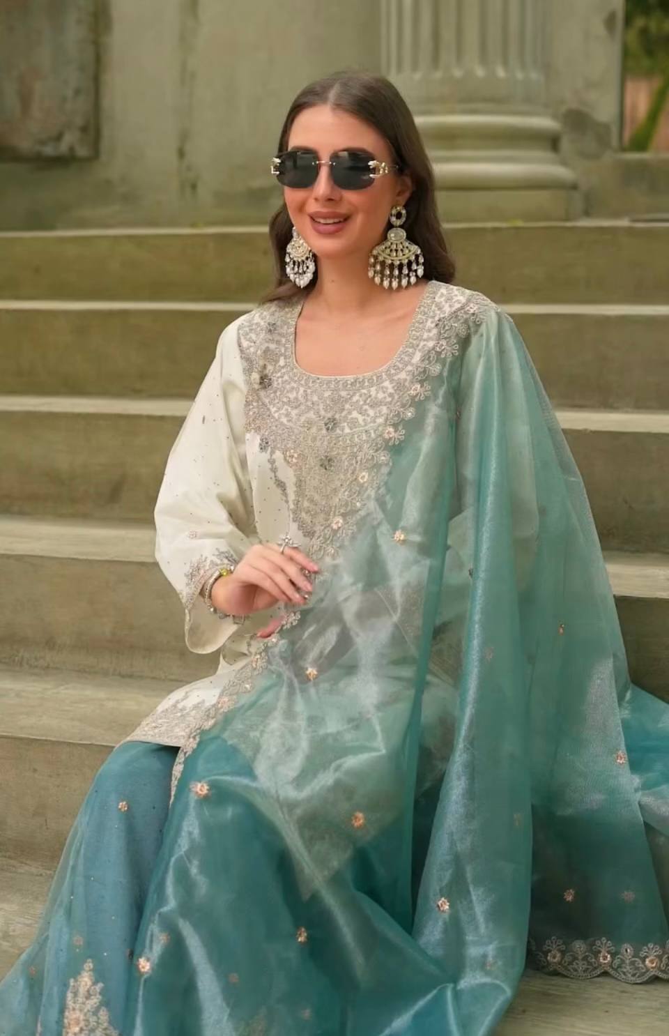 ĐĚSIGNER PARTY WEAR TOP AND PLAZZO. WITH FANCY DUPPATA AND EMBROIDERY WORK WHOLESALE GEELAN FASHION SURAT