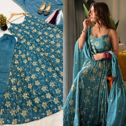 ĐĚSIGNER ANARKALI SUIT IN NEW FANCY STYLE WHOLESALE GEELAN FASHION SURAT