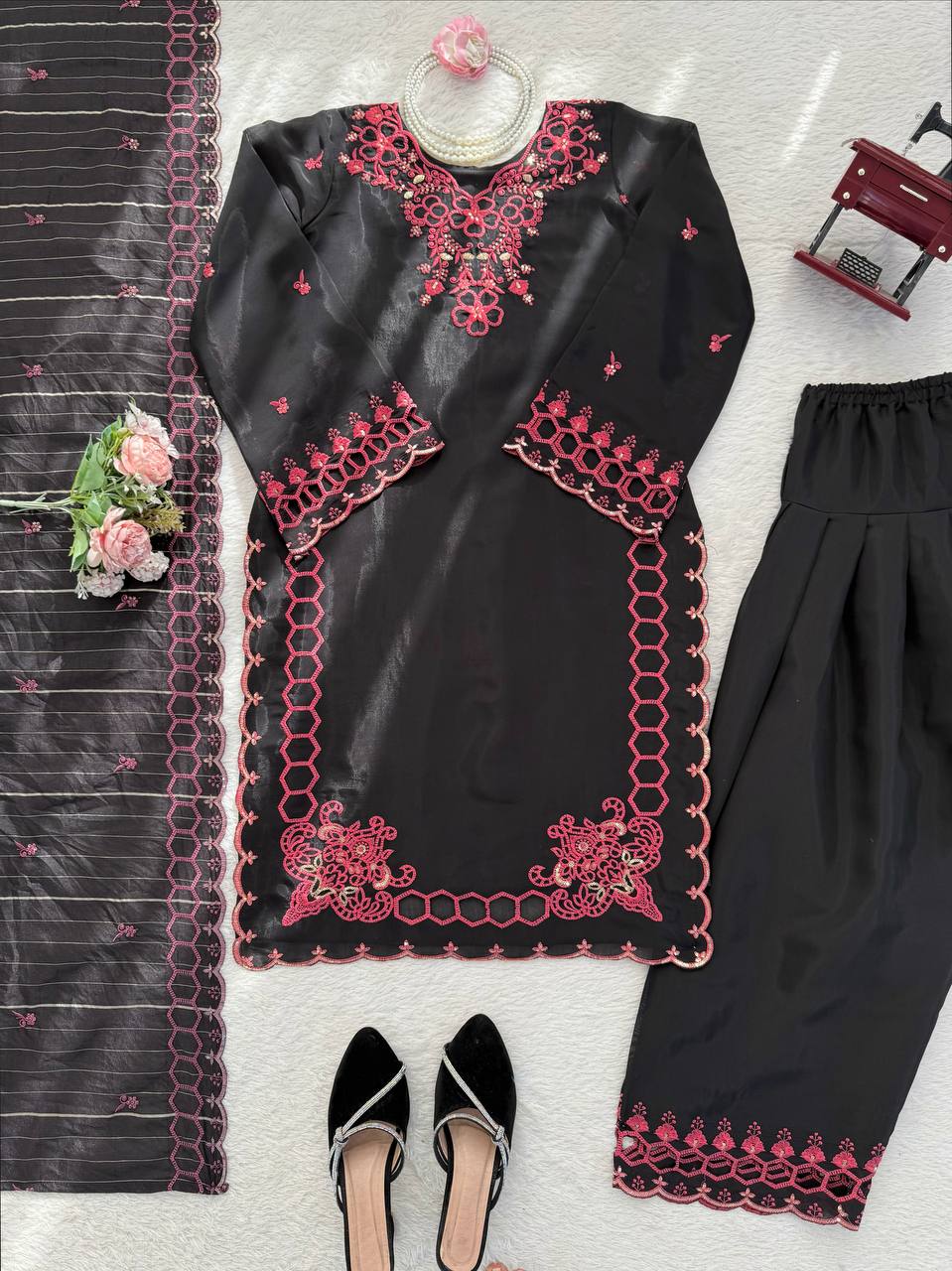 STEP INTO EFFORTLESS CHARM WITH OUR EXCLUSIVE 3-PIECE SET – CRAFTED FOR COMFORT, STITCHED WITH GRACE WHOLESALE GEELAN FASHION SURAT