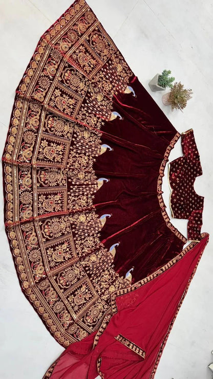 VELVET LEHNGA CHOLI