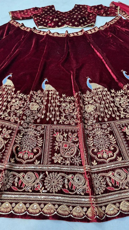 VELVET LEHNGA CHOLI