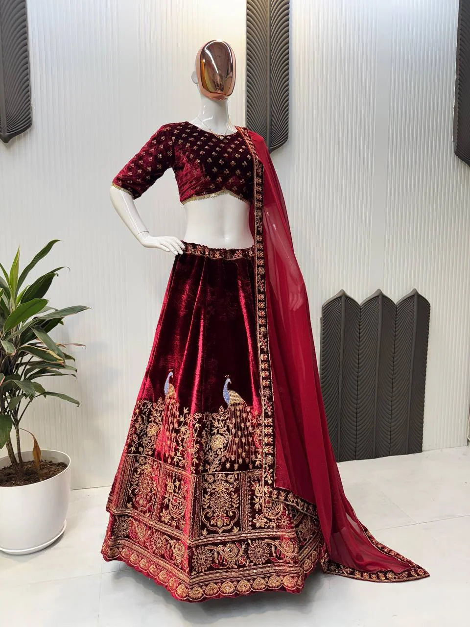 VELVET LEHNGA CHOLI
