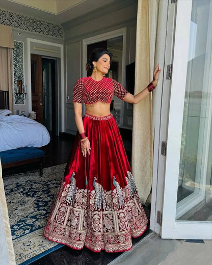 VELVET LEHNGA CHOLI