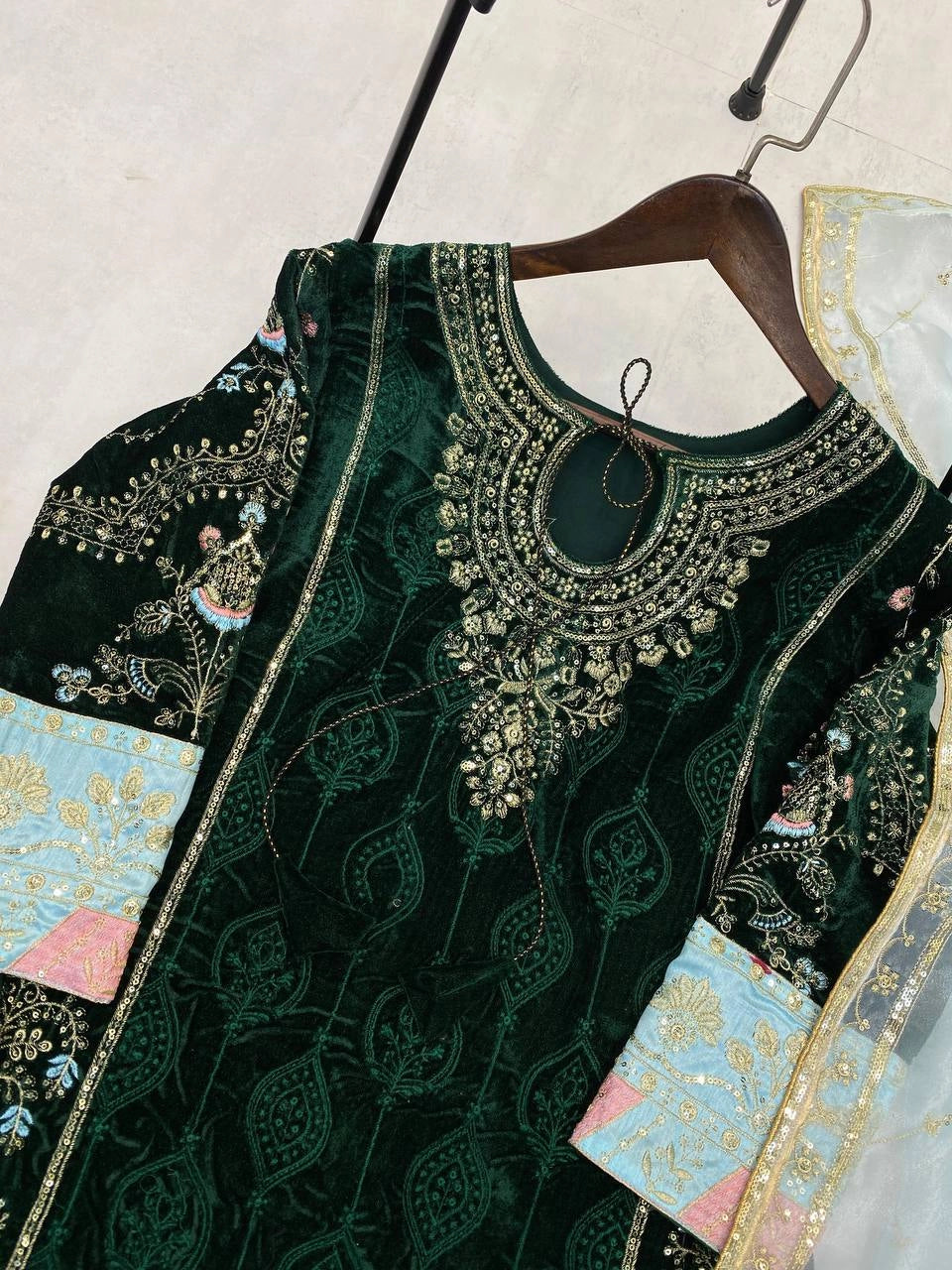 NEW DESIGNER VELVET COLLECTION WHOELSALE RATE AT SURAT