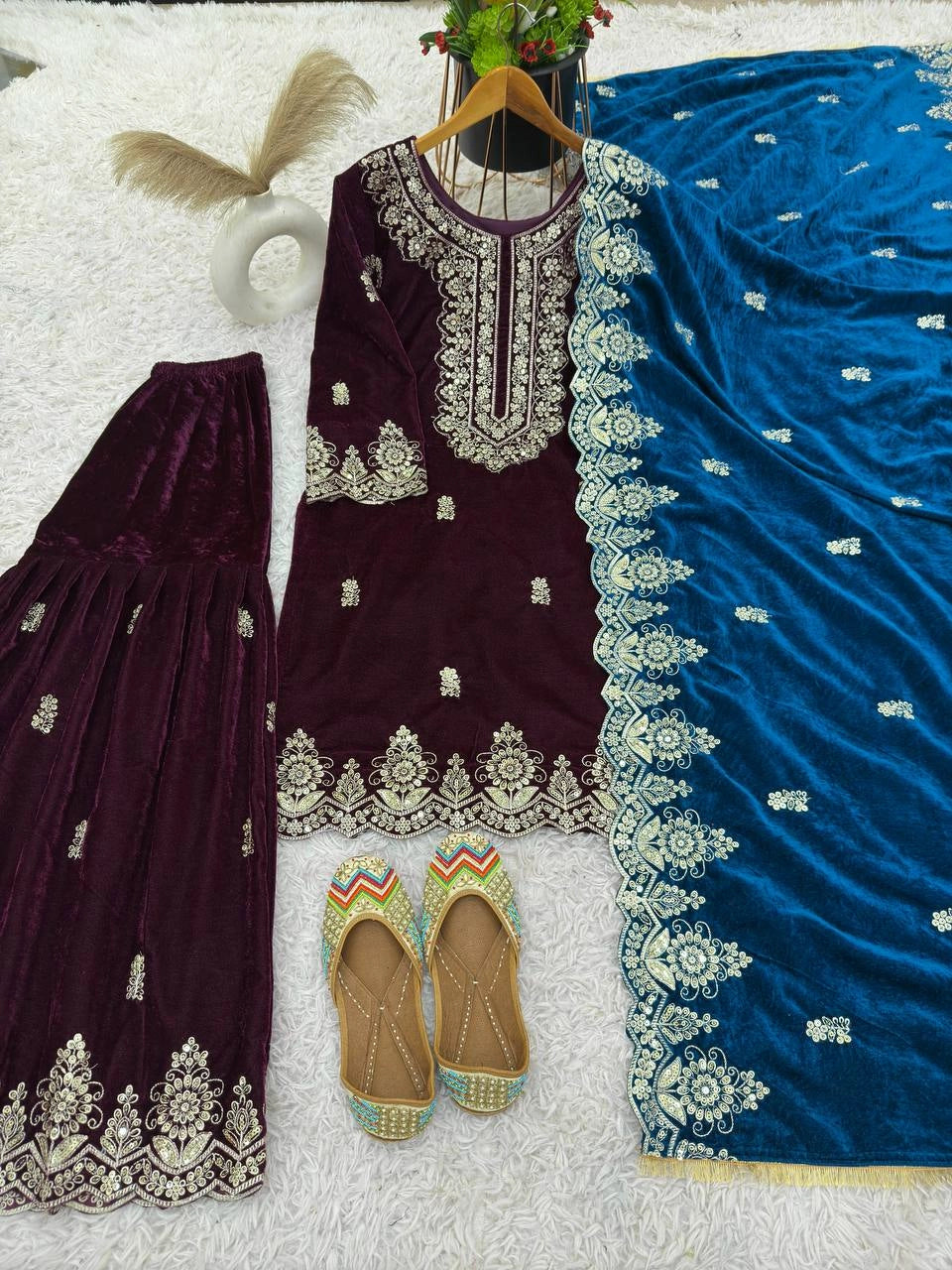 PARTY WEAR VELVET COLLECTION WHOLESALE RATE GEELAN FASHION SURAT