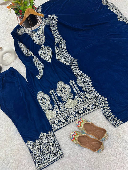 VISCOSE VELVET DESGINER PAKISTANI COLLECTION READYMADE WHOELSALE RATE AT GEELAN FASHION SURAT