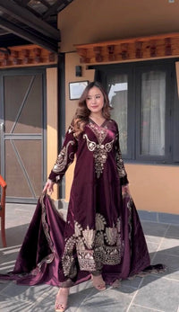 VELVET PARTY WEAR BRIDAL COLLECTION GEELAN FASHION SURAT