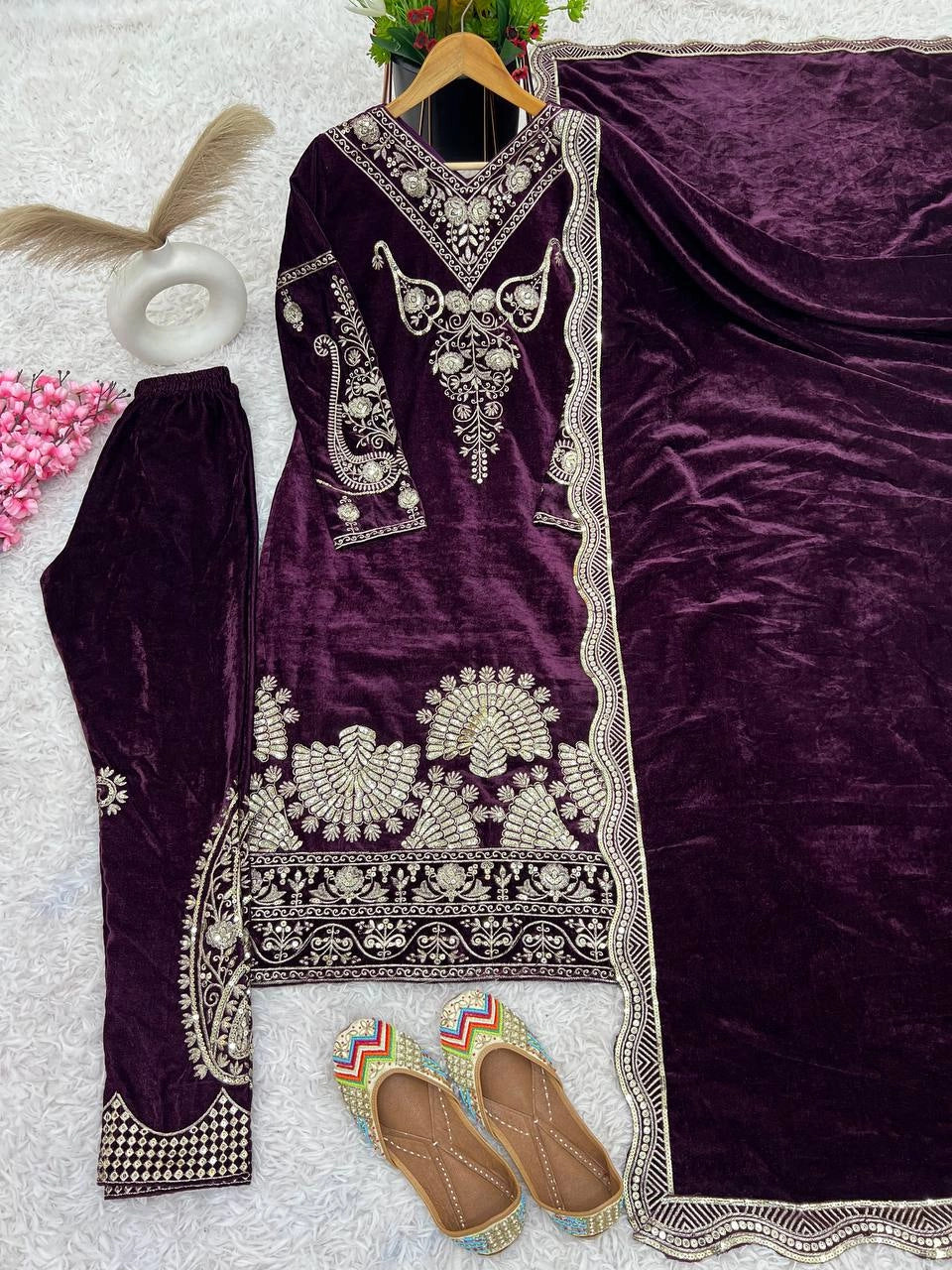 VELVET PARTY WEAR BRIDAL COLLECTION GEELAN FASHION SURAT