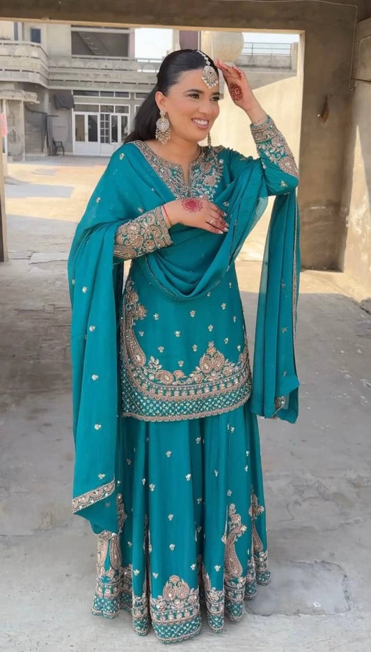 PAKISTANI READYMADE SUITS ONLINE WHOLESALE RATE AT GEELAN FASHION SURAT