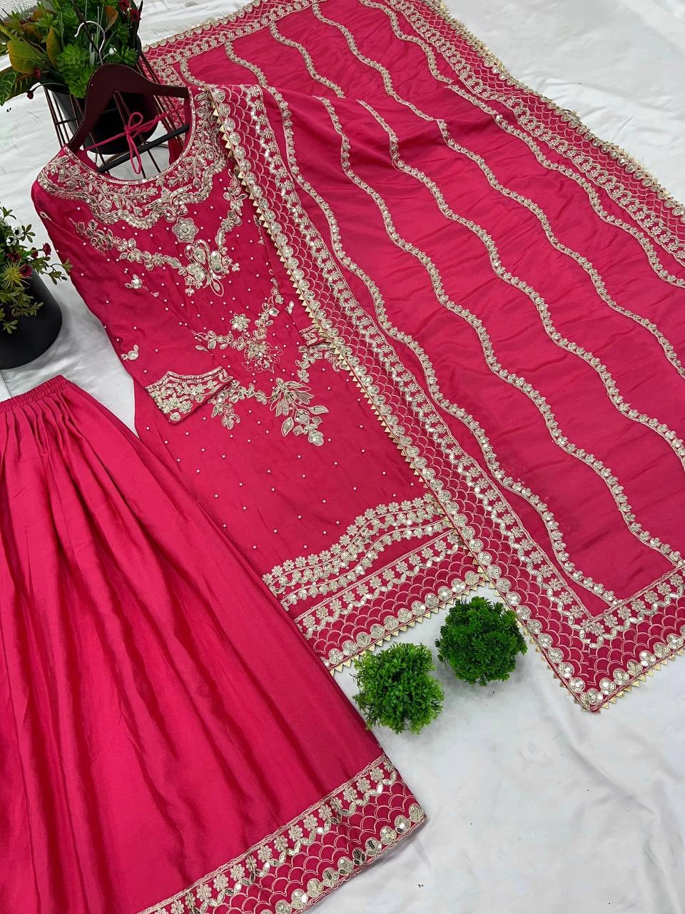 PAKISTANI SUITS WHOLESALE RATE AT GEELAN FASHION SURAT