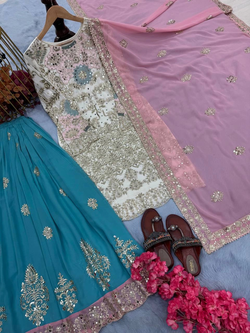 TREANDY PAKISTANI SHALWAR KAMEEZ WHOLESALE RATE AT GEELAN FASHION SURAT