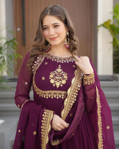 INDIAN ETHNIC WEAR GOWNS | PAKISTANI GOWNS | LATEST GOWNS