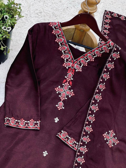 PAKISTANI SHALWAR SUITS WHOLESALE RATE AT GEELAN FASHION SURAT