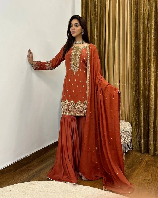 BUY PAKISTANI SUITS WHOLESALE RATE AT GEELAN FASHION SURAT