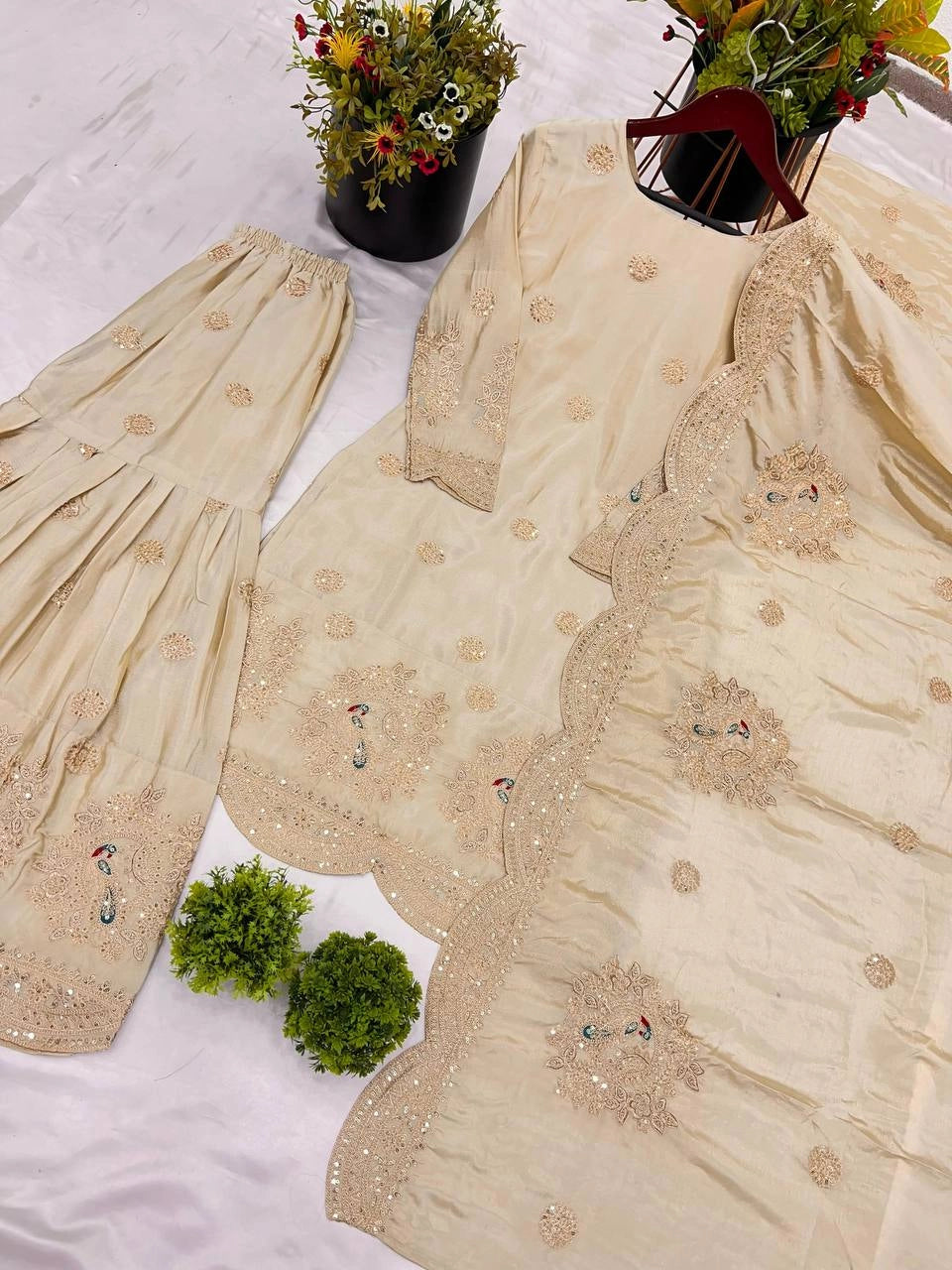 PAKISTANI SUITS IN USA/UK/CANADA WHOLESALE RATE AT GEELAN FASHION SURAT