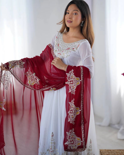 PARTY WEAR PAKISTANI SUITS
