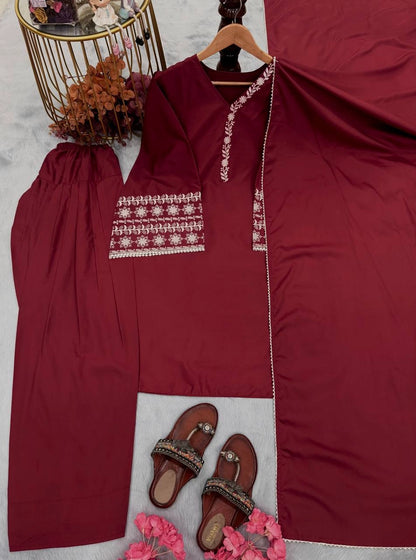 FARSHI SHALWAR EMBROIDERED PAKISTANI SUITS WITH FARSHI SHALWAR WHOLESALE RATE AT GEELAN FASHION SURAT