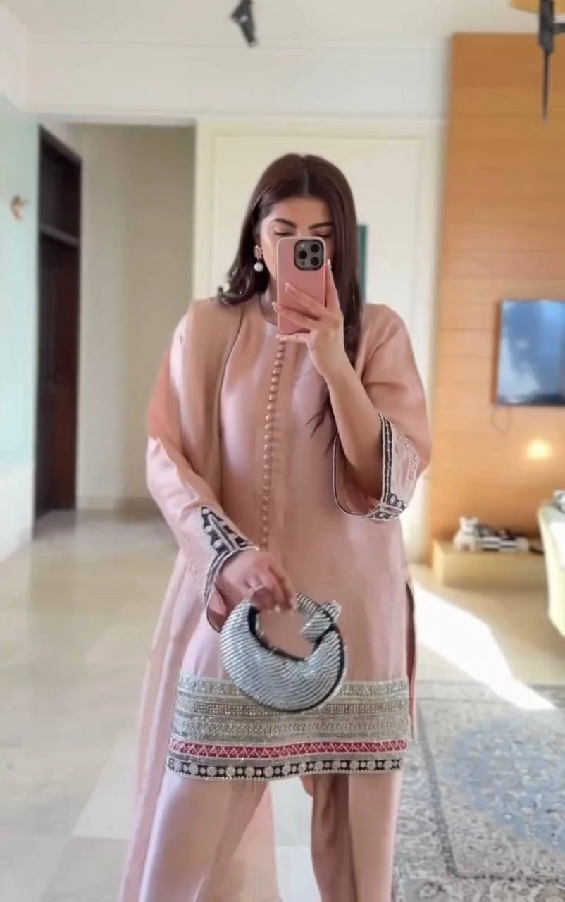PAKISTANI SUITS WHOLESALE RATE AT GEELAN FASHION SURAT