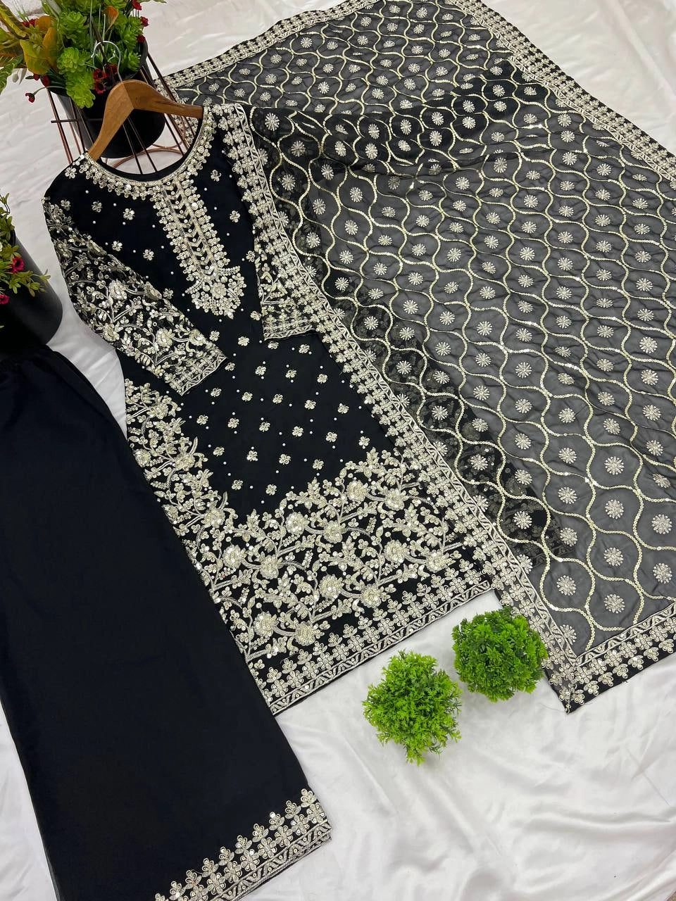 DESIGNER EMBROIDERED GEORGETTE PAKISTANI DRESS – WEDDING – PARTY WEAR OUTFIT