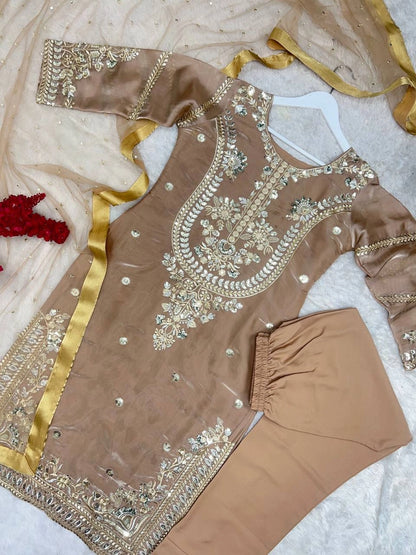 NEW PAKISTANI DESIGNER SUIT COLLECTION IN JIMMY CHOO SILK TOP-PENT AND DUPATTA DUPATTA SET FULLY STITCHED READY TO WEAR WHOLESALE RATE AT GEELAN FASHION SURAT