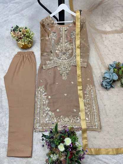 NEW PAKISTANI DESIGNER SUIT COLLECTION IN JIMMY CHOO SILK TOP-PENT AND DUPATTA DUPATTA SET FULLY STITCHED READY TO WEAR WHOLESALE RATE AT GEELAN FASHION SURAT