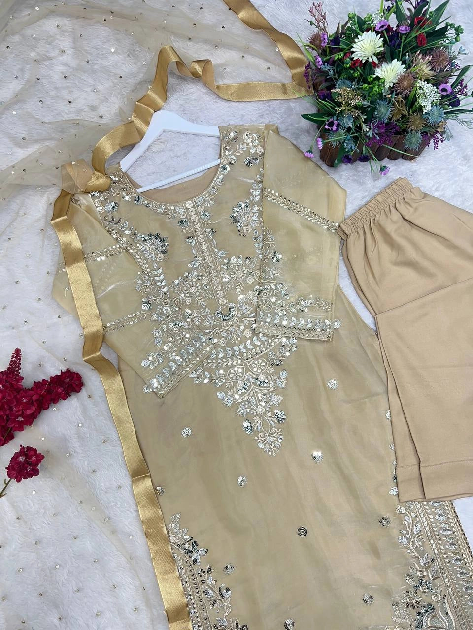 NEW PAKISTANI DESIGNER SUIT COLLECTION IN JIMMY CHOO SILK TOP-PENT AND DUPATTA DUPATTA SET FULLY STITCHED READY TO WEAR WHOLESALE RATE AT GEELAN FASHION SURAT