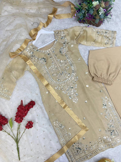 NEW PAKISTANI DESIGNER SUIT COLLECTION IN JIMMY CHOO SILK TOP-PENT AND DUPATTA DUPATTA SET FULLY STITCHED READY TO WEAR WHOLESALE RATE AT GEELAN FASHION SURAT