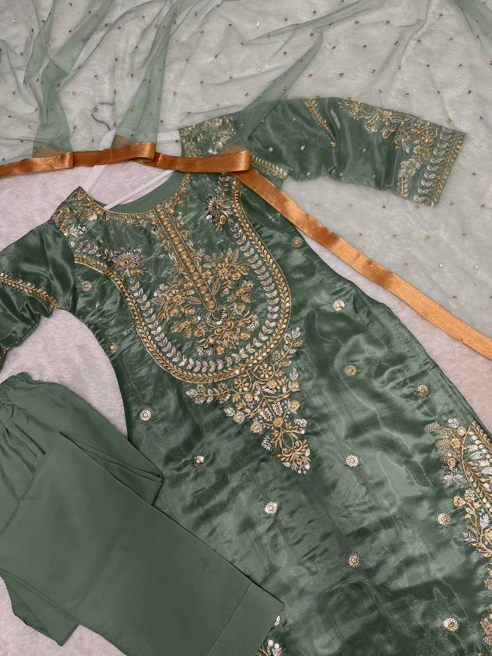 NEW PAKISTANI DESIGNER SUIT COLLECTION IN JIMMY CHOO SILK TOP-PENT AND DUPATTA DUPATTA SET FULLY STITCHED READY TO WEAR WHOLESALE RATE AT GEELAN FASHION SURAT