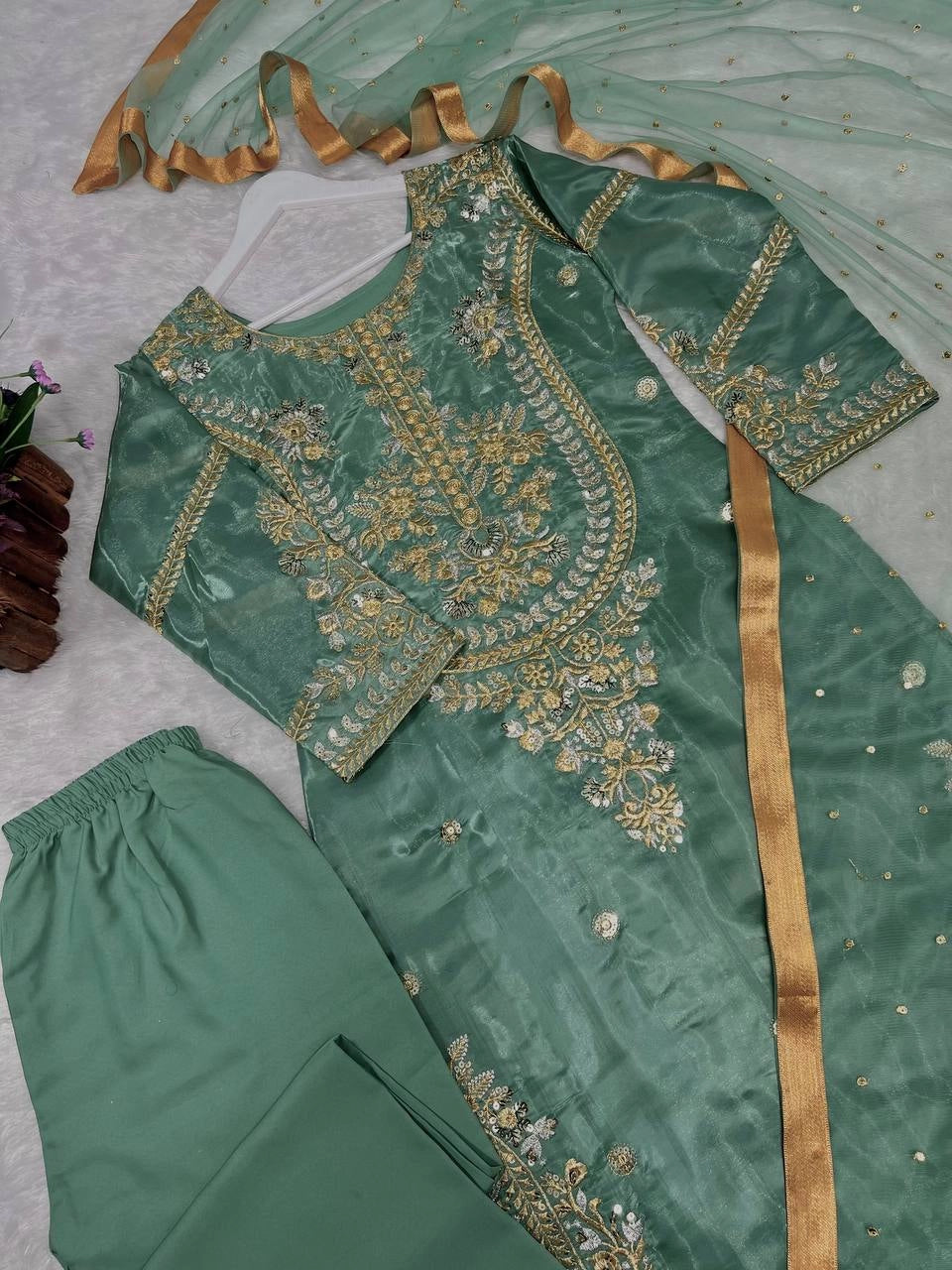 NEW PAKISTANI DESIGNER SUIT COLLECTION IN JIMMY CHOO SILK TOP-PENT AND DUPATTA DUPATTA SET FULLY STITCHED READY TO WEAR WHOLESALE RATE AT GEELAN FASHION SURAT