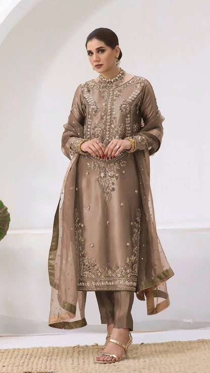 NEW PAKISTANI DESIGNER SUIT COLLECTION IN JIMMY CHOO SILK TOP-PENT AND DUPATTA DUPATTA SET FULLY STITCHED READY TO WEAR WHOLESALE RATE AT GEELAN FASHION SURAT