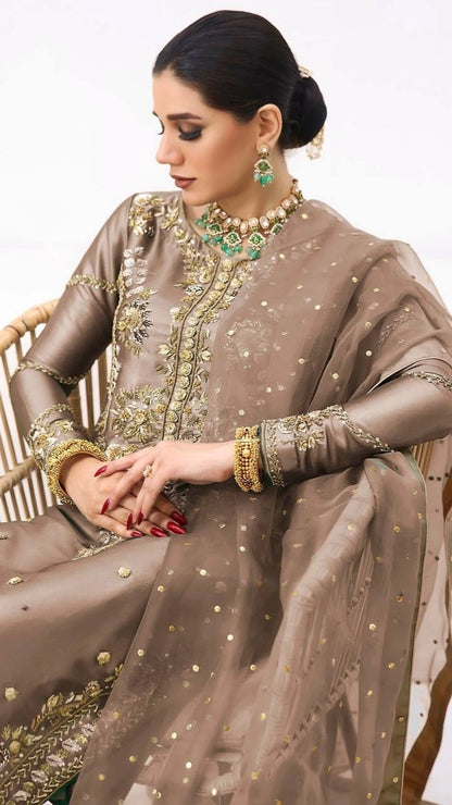 NEW PAKISTANI DESIGNER SUIT COLLECTION IN JIMMY CHOO SILK TOP-PENT AND DUPATTA DUPATTA SET FULLY STITCHED READY TO WEAR WHOLESALE RATE AT GEELAN FASHION SURAT