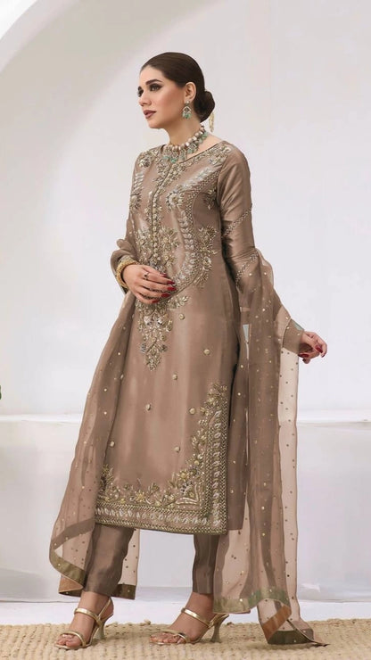 NEW PAKISTANI DESIGNER SUIT COLLECTION IN JIMMY CHOO SILK TOP-PENT AND DUPATTA DUPATTA SET FULLY STITCHED READY TO WEAR WHOLESALE RATE AT GEELAN FASHION SURAT