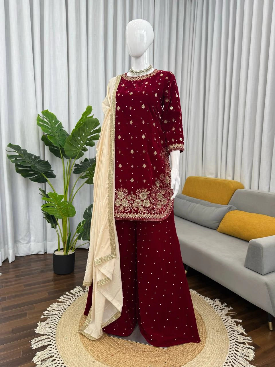 LUXURY MAROON VELVET EMBROIDERED PAKISTANI SUIT – BRIDAL AND FESTIVE WEAR | DESIGNER VELVET SALWAR KAMEEZ WITH GOLDEN Handwork AND Dupatta